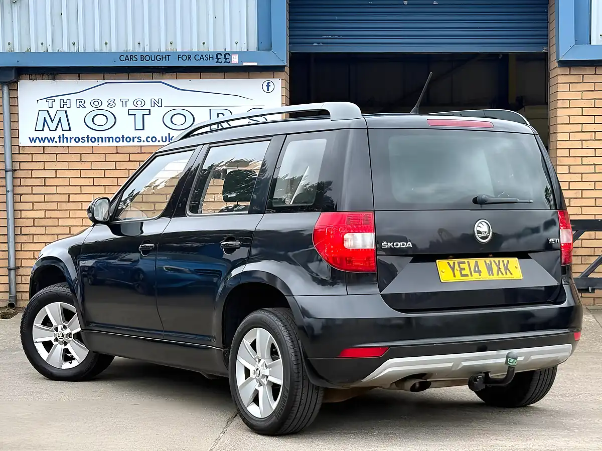 Used 2014 Skoda Yeti S Black - Interior and Exterior details 3