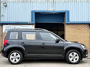 Used 2014 Skoda Yeti S Black - Interior and Exterior details 6