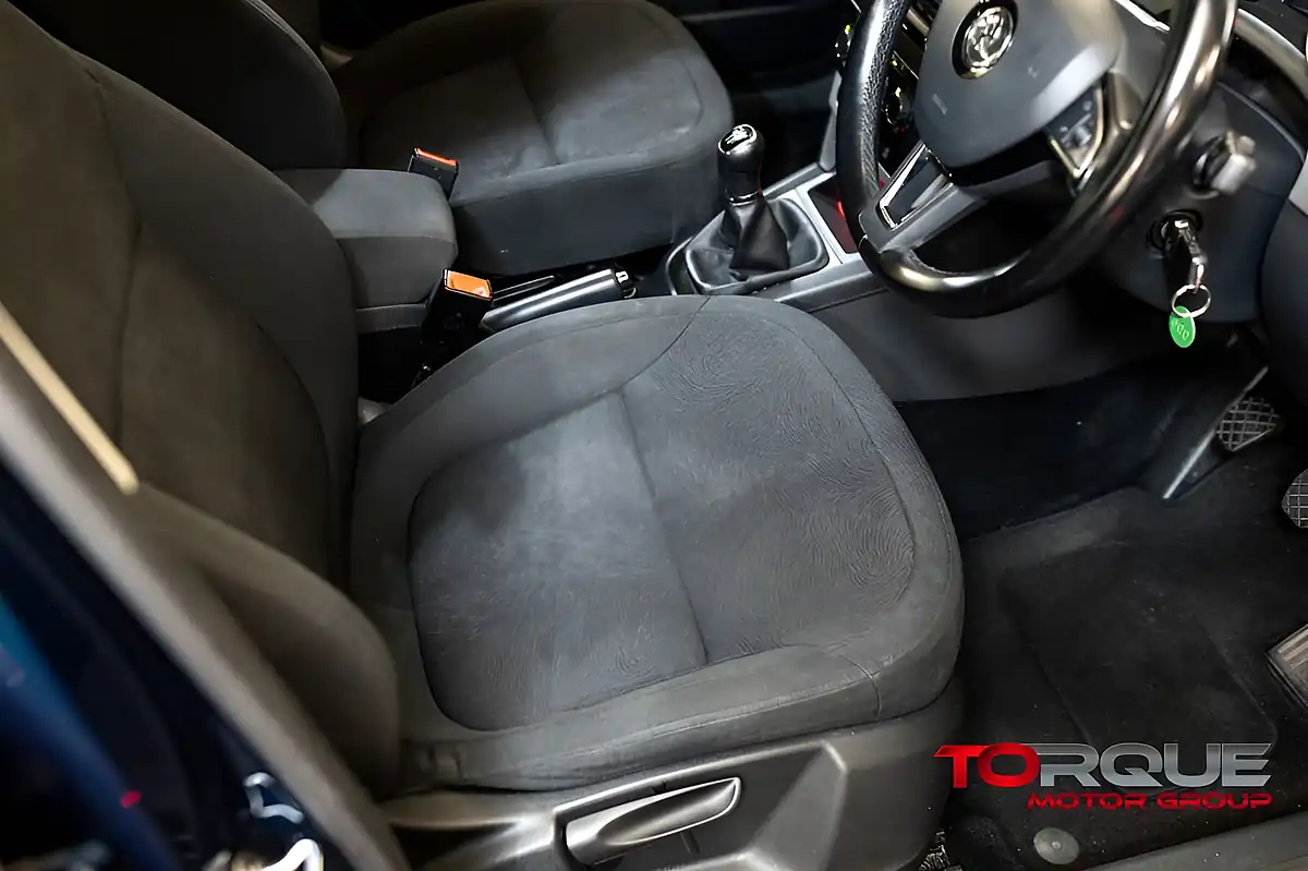 Used 2014 Skoda Yeti Se Blue - Interior and Exterior details 18