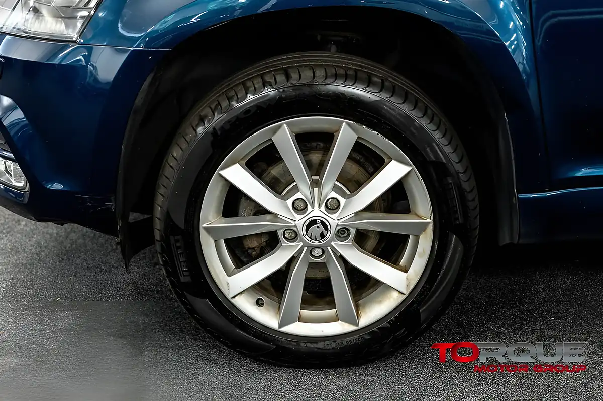 Used 2014 Skoda Yeti Se Blue - Interior and Exterior details 5
