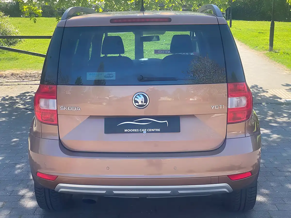 Used 2014 Skoda Yeti Se Bronze - Interior and Exterior details 9