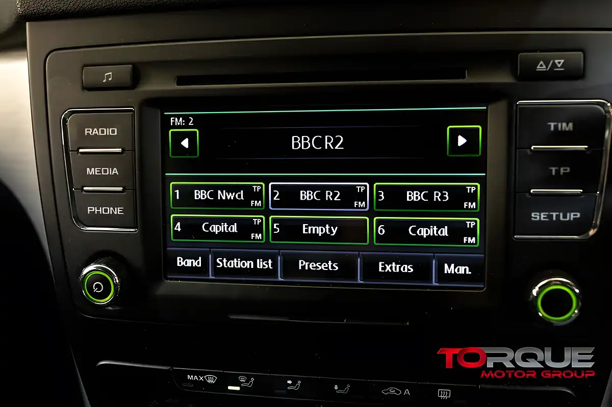 Used 2014 Skoda Yeti Se Outdoor Beige - Interior and Exterior details 14