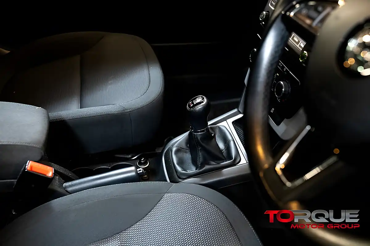 Used 2014 Skoda Yeti Se Outdoor Beige - Interior and Exterior details 18