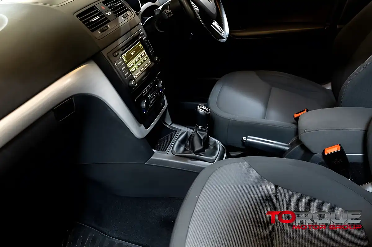Used 2014 Skoda Yeti Se Outdoor Beige - Interior and Exterior details 19