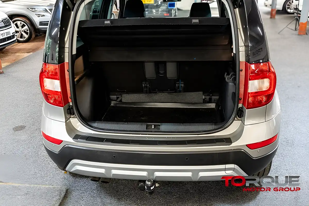 Used 2014 Skoda Yeti Se Outdoor Beige - Interior and Exterior details 20