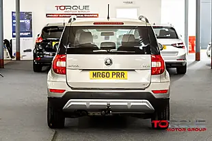 Used 2014 Skoda Yeti Se Outdoor Beige - Interior and Exterior details 6