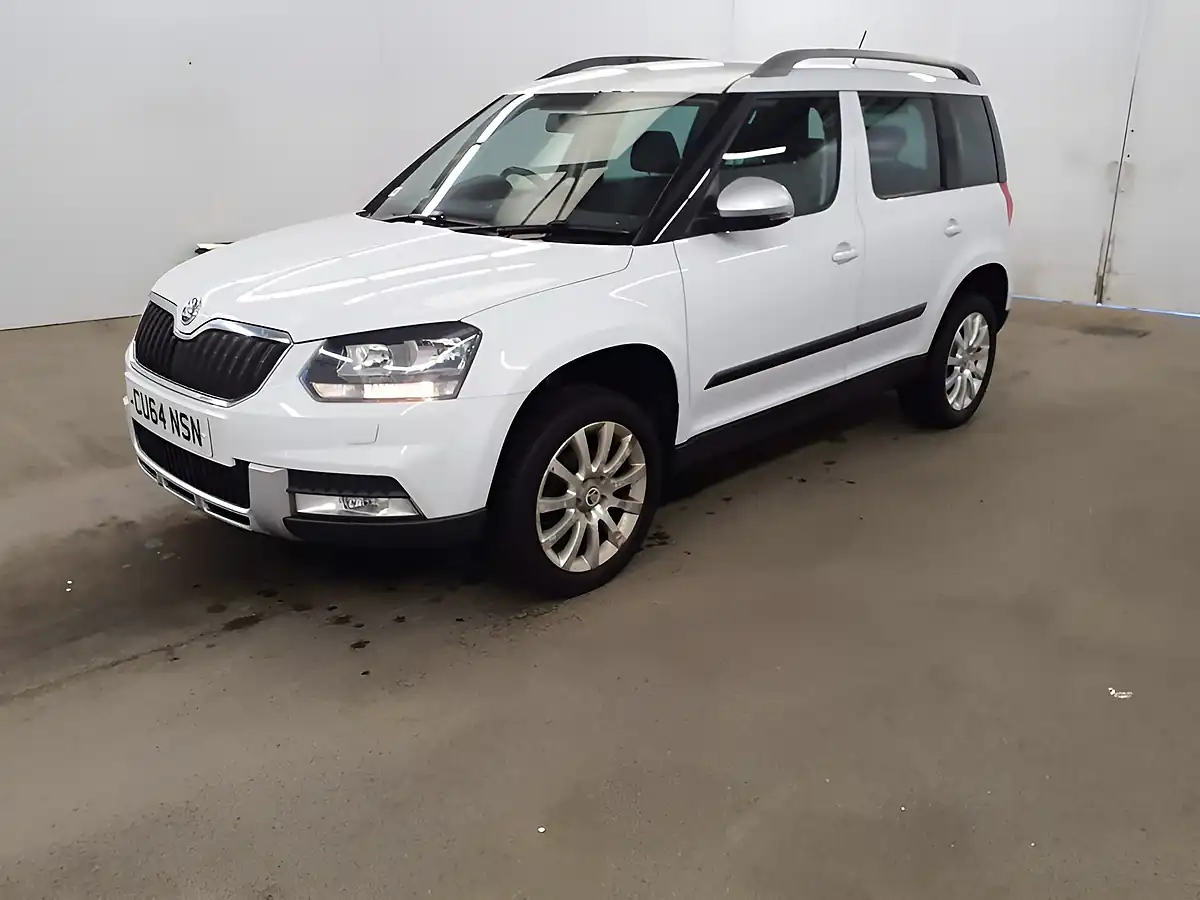 Used 2014 Skoda Yeti Se Outdoor Edition White - Interior and Exterior details 4