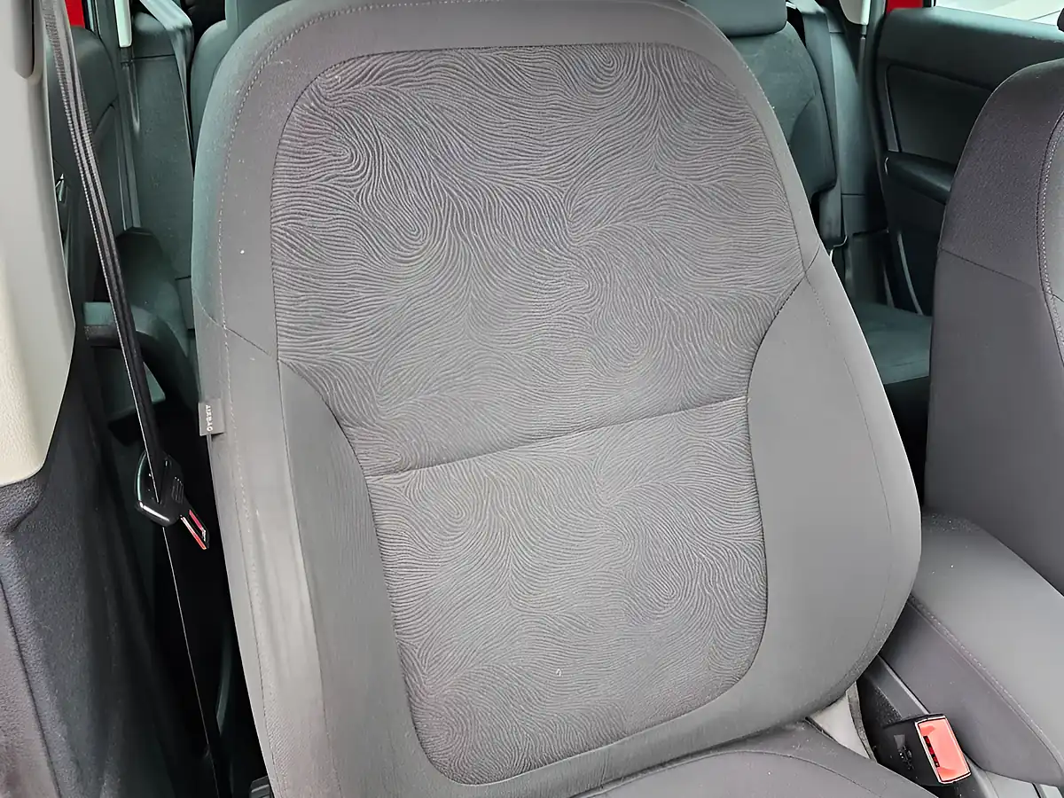 Used 2014 Skoda Yeti Se Red - Interior and Exterior details 13