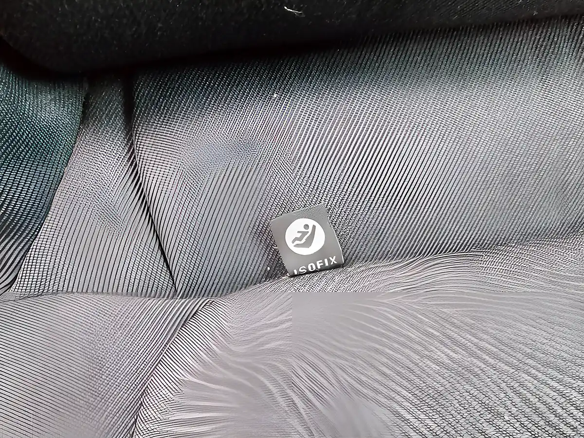 Used 2014 Skoda Yeti Se Red - Interior and Exterior details 9