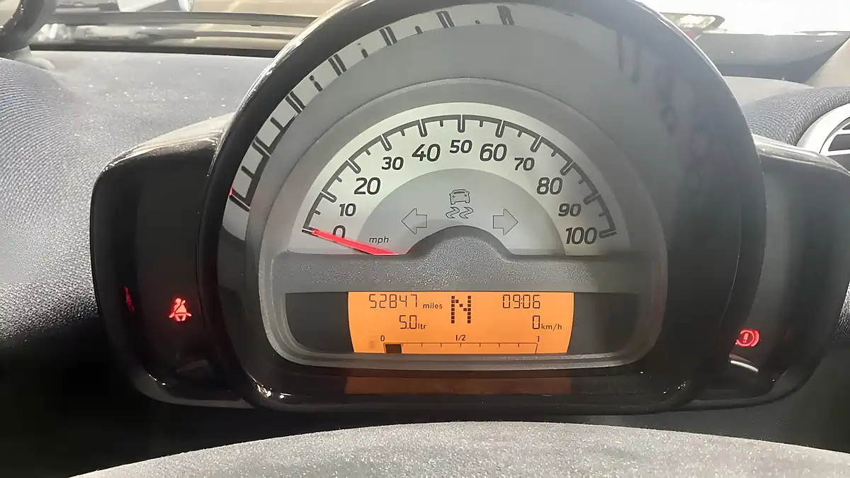 Used 2014 Smart Fortwo Edition21 Softtouch Black - Interior and Exterior details 10