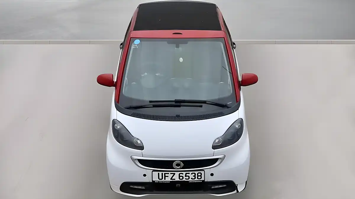 Used 2014 Smart Fortwo Grandstyle Cabriolet Softtouch White - Interior and Exterior details 2