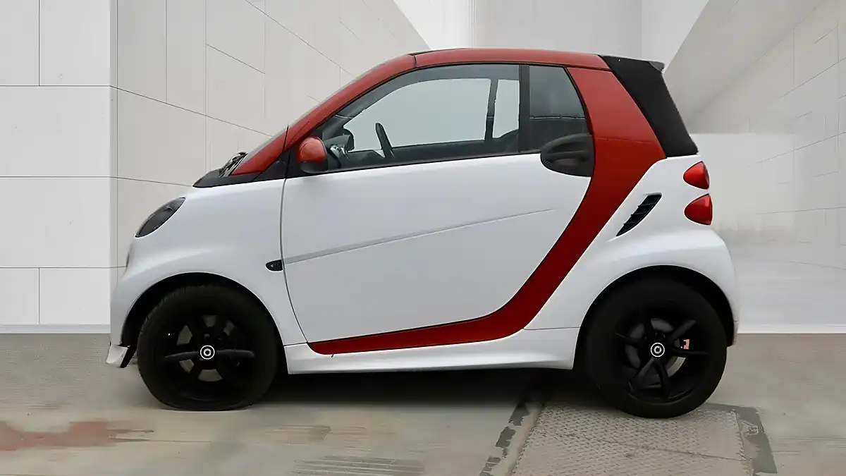 Used 2014 Smart Fortwo Grandstyle Cabriolet Softtouch White - Interior and Exterior details 4