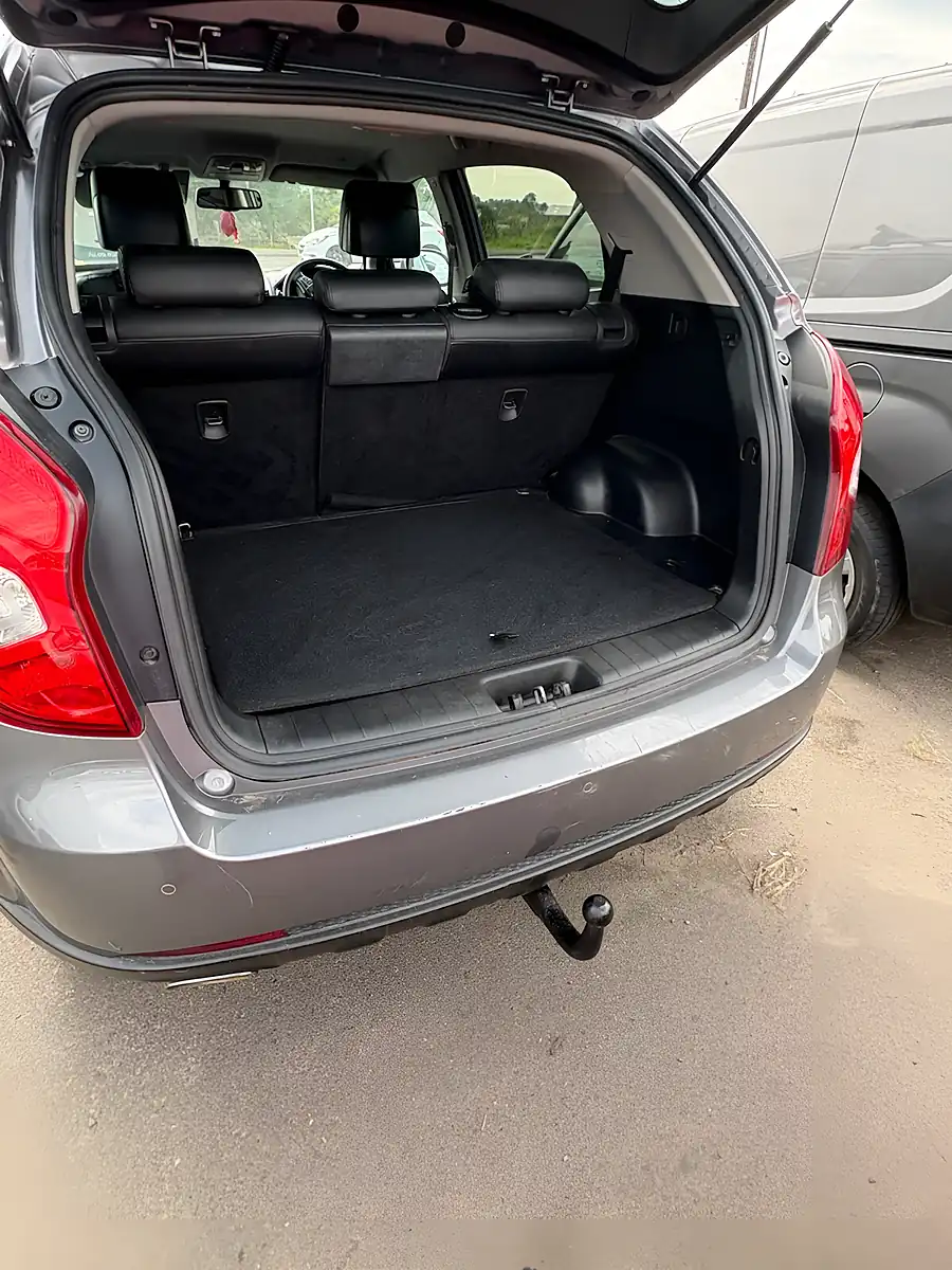 Used 2014 Ssangyong Korando ELX4 Grey - Interior and Exterior details 7