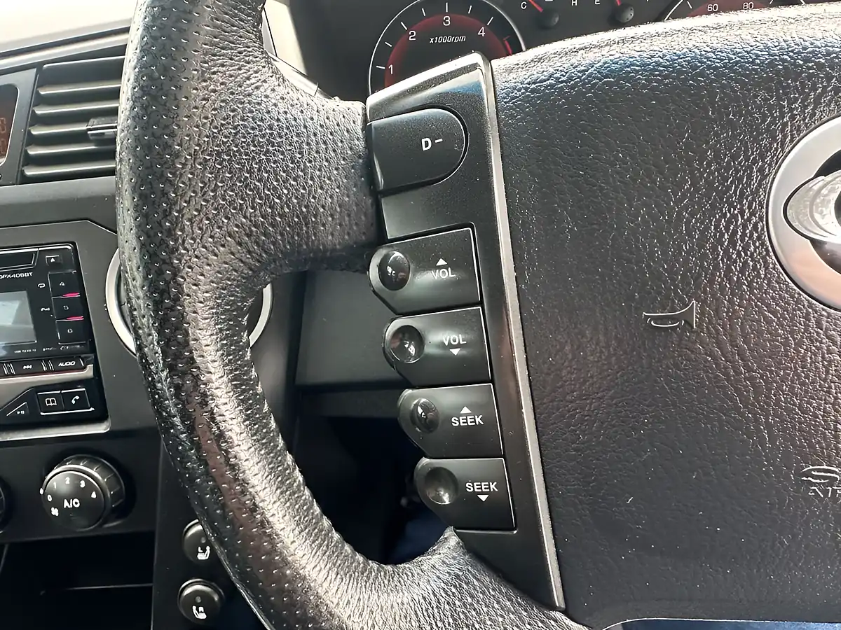 Used 2014 Ssangyong Korando Sports Ext Pickup Double Cab Grey - Interior and Exterior details 15