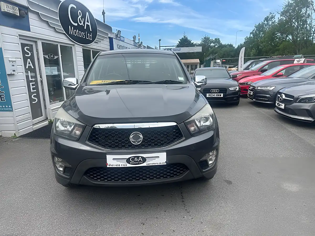 Used 2014 Ssangyong Korando Sports Ext Pickup Double Cab Grey - Interior and Exterior details 2