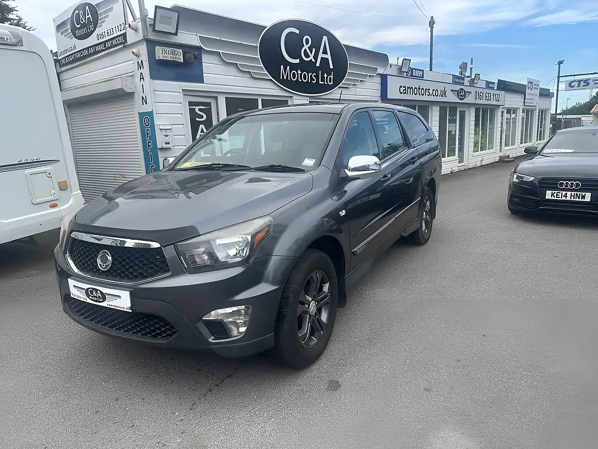 Used 2014 Ssangyong Korando Sports Ext Pickup Double Cab Grey - Interior and Exterior details 3