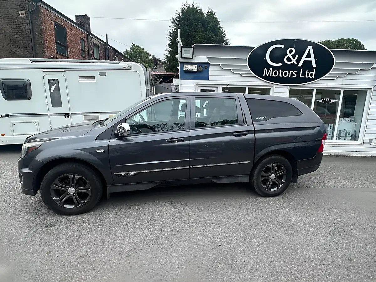 Used 2014 Ssangyong Korando Sports Ext Pickup Double Cab Grey - Interior and Exterior details 5
