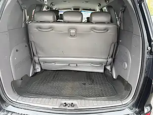 Used 2014 Ssangyong Turismo Es Black - Interior and Exterior details 17