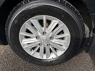 Used 2014 Ssangyong Turismo Es Black - Interior and Exterior details 20