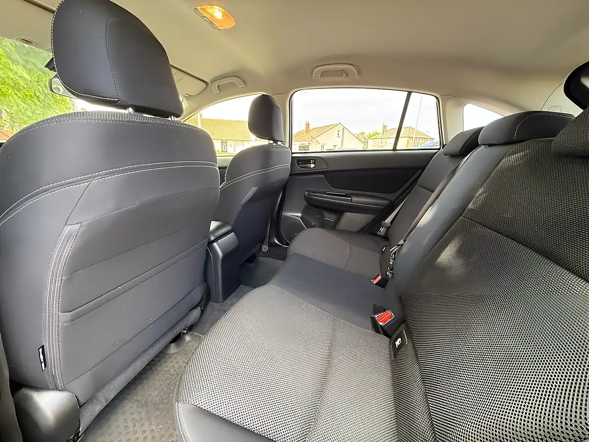 Used 2014 Subaru Xv Se Dark Grey - Interior and Exterior details 15