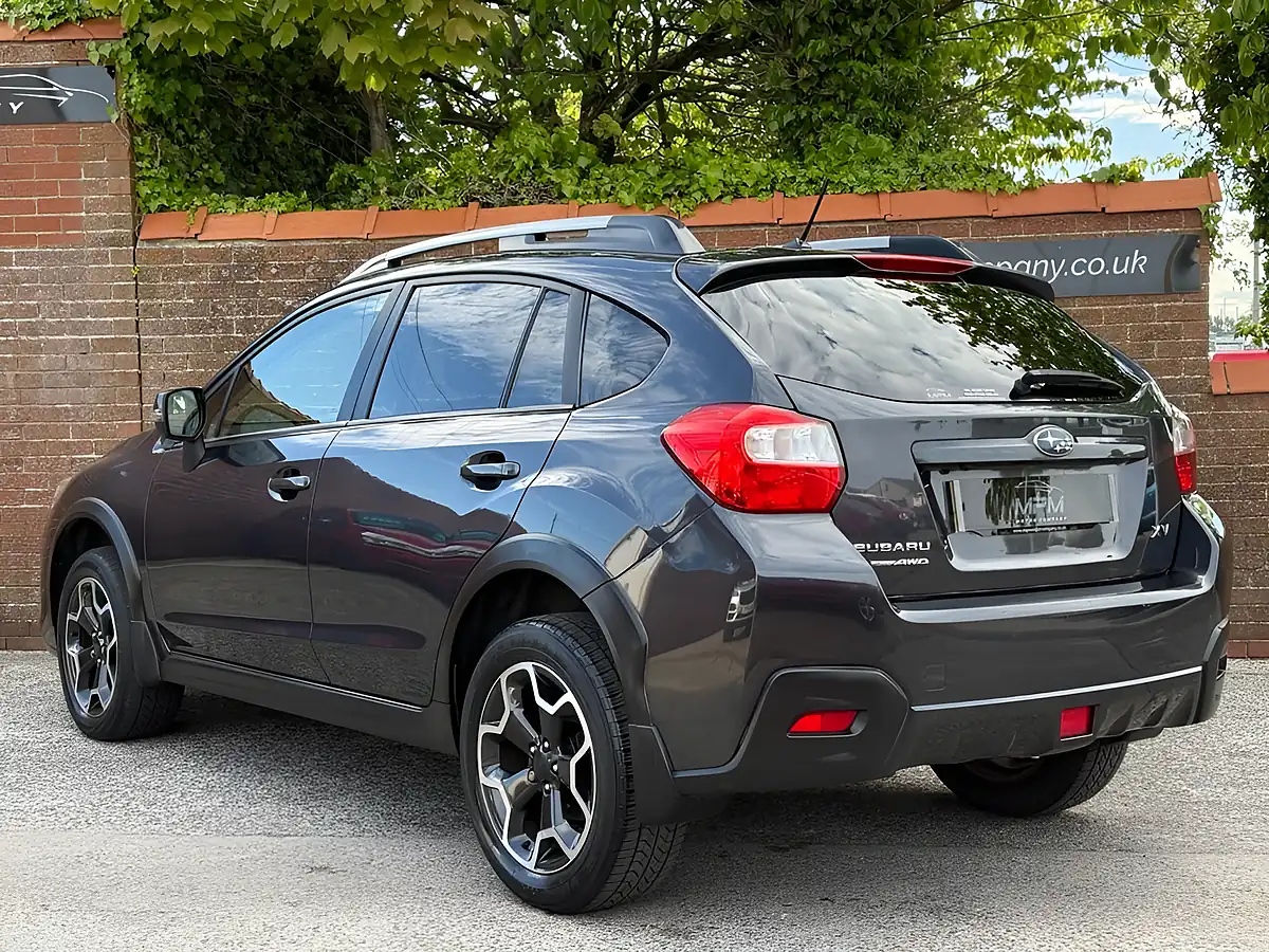 Used 2014 Subaru Xv Se Dark Grey - Interior and Exterior details 6