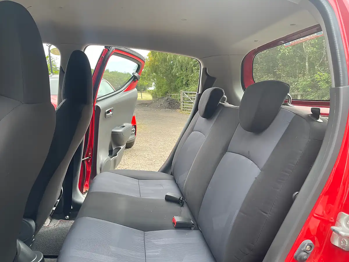 Used 2014 Suzuki Alto Sz 5dr Red - Interior and Exterior details 13