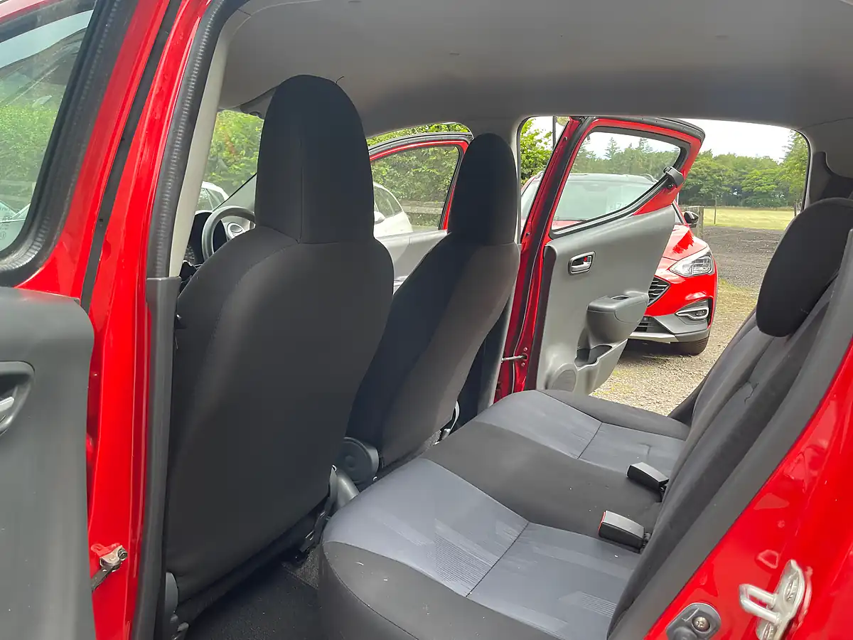 Used 2014 Suzuki Alto Sz 5dr Red - Interior and Exterior details 14
