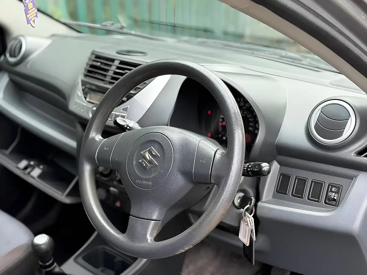 Used 2014 Suzuki Alto Sz Grey - Interior and Exterior details 3