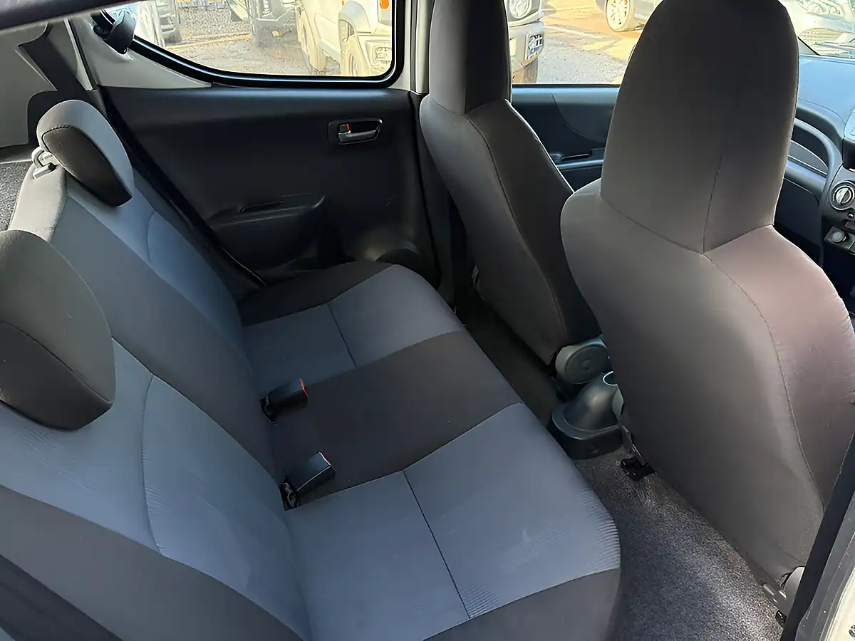 Used 2014 Suzuki Alto Sz White - Interior and Exterior details 11