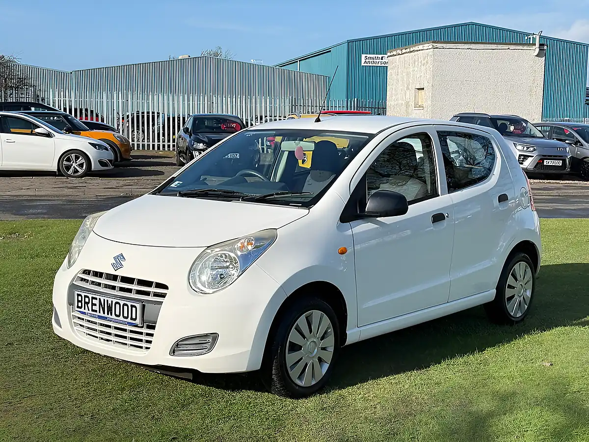 Used 2014 Suzuki Alto Sz White - Interior and Exterior details 4