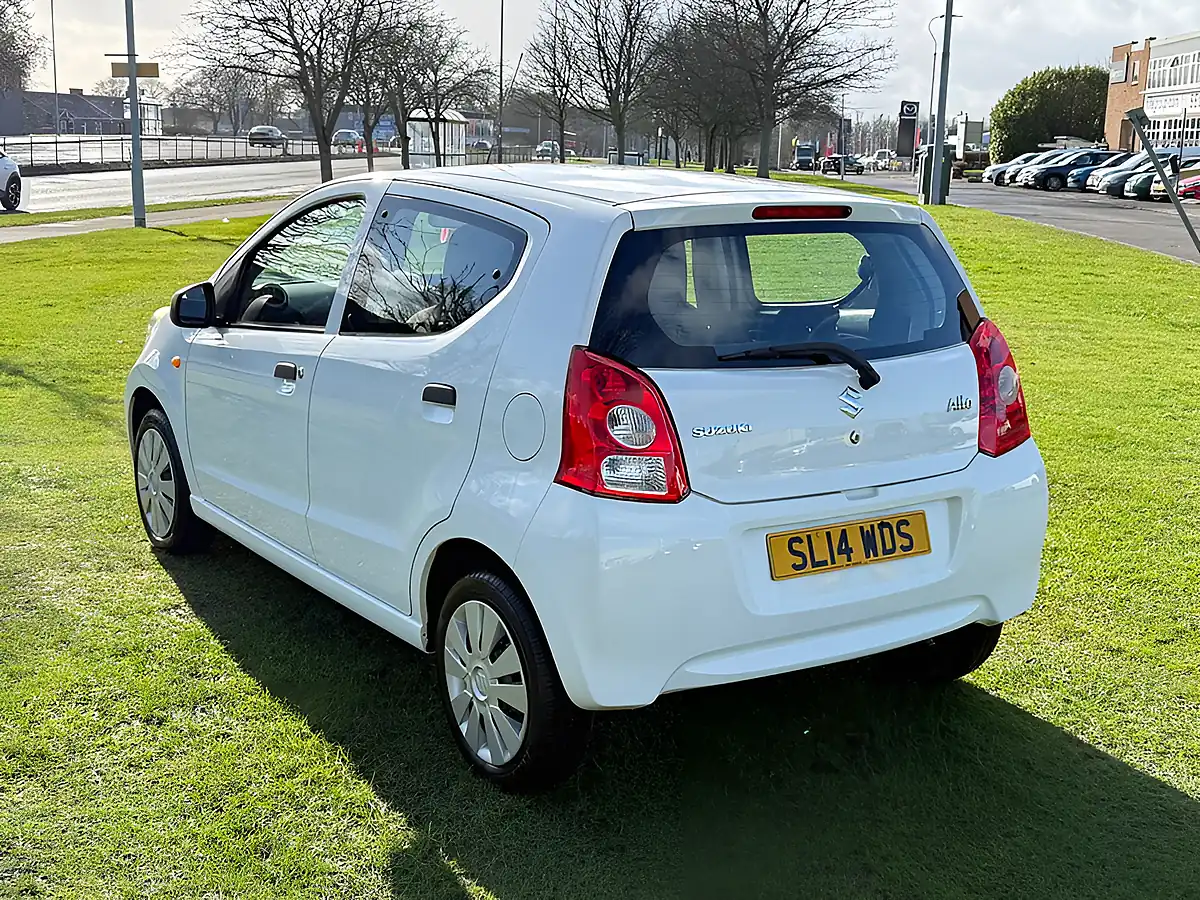 Used 2014 Suzuki Alto Sz White - Interior and Exterior details 6