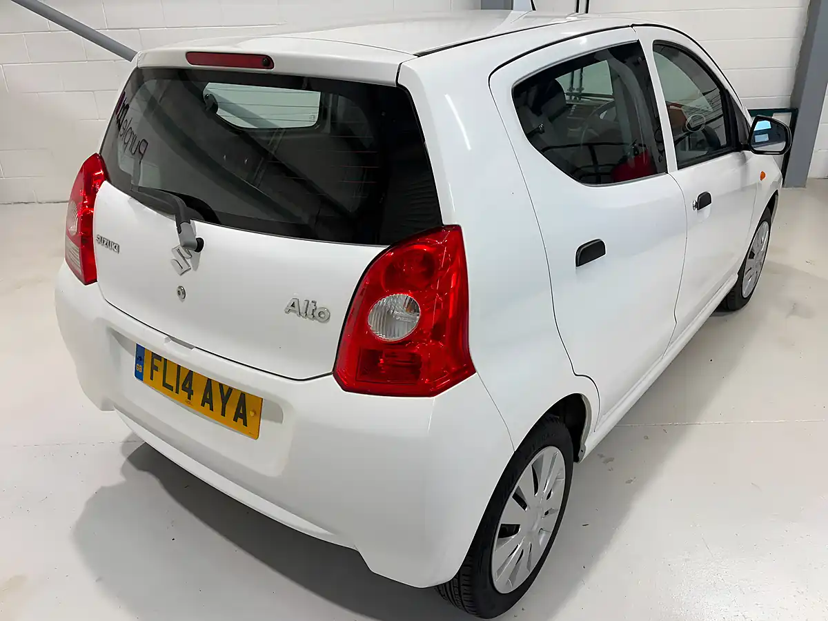 Used 2014 Suzuki Alto Sz White - Interior and Exterior details 3