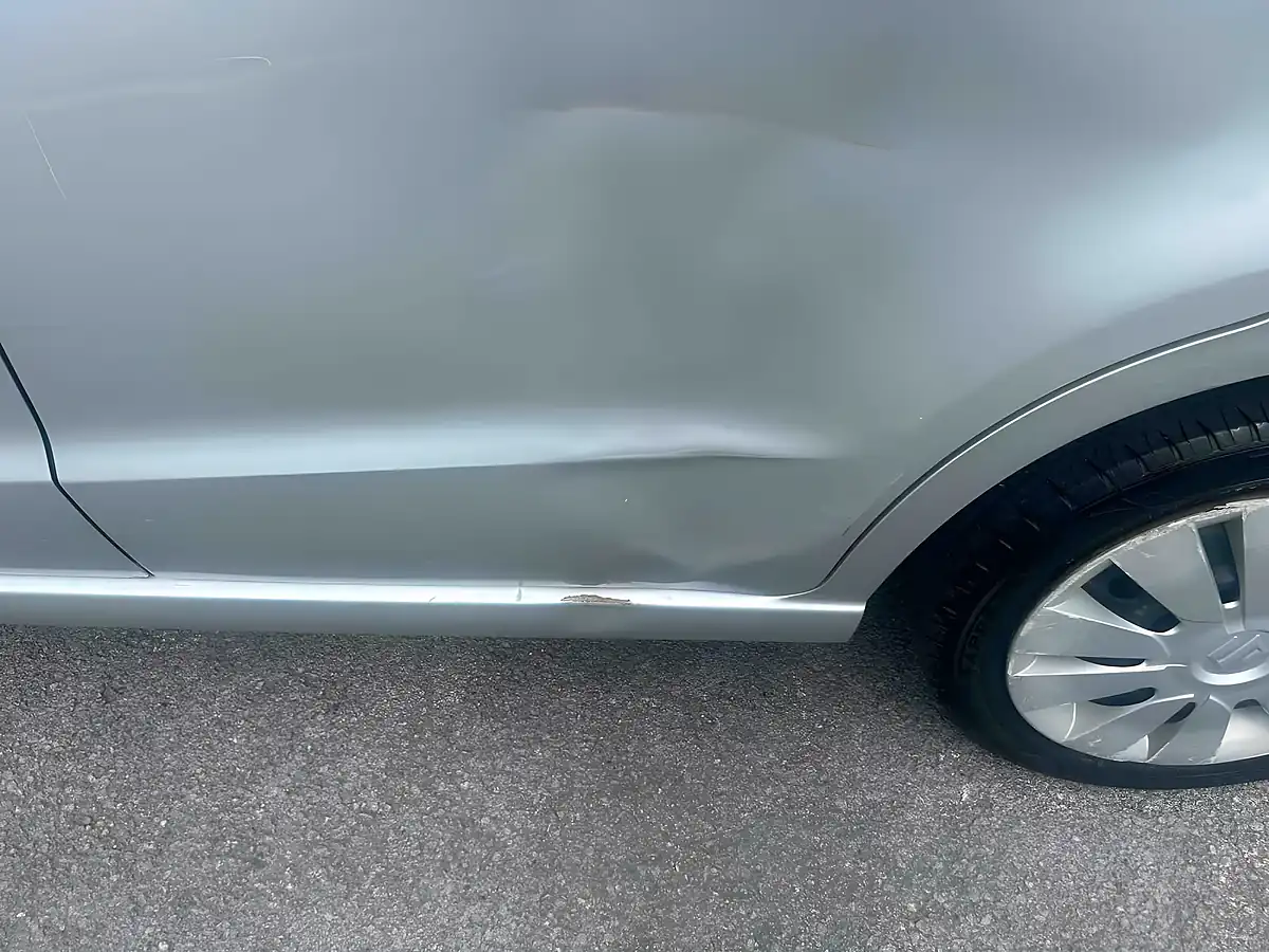 Used 2014 Suzuki Alto SZ3 - Interior and Exterior details 6