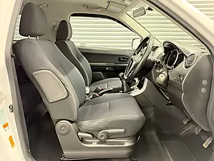 Used 2014 Suzuki Grand Vitara SZ4 Pearl White - Interior and Exterior details 15