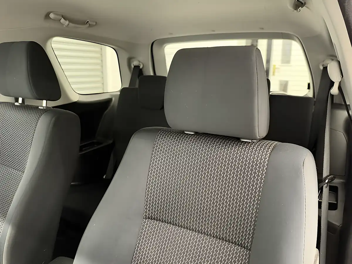 Used 2014 Suzuki Grand Vitara SZ4 Pearl White - Interior and Exterior details 18