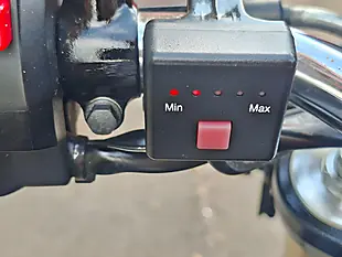 Used 2014 Suzuki Gsr Black - Interior and Exterior details 11