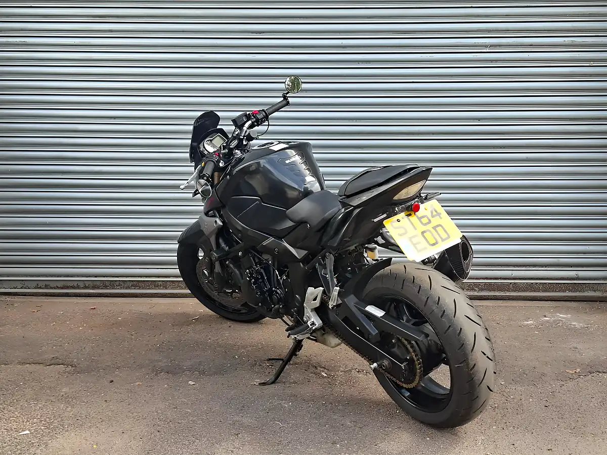 Used 2014 Suzuki Gsr Black - Interior and Exterior details 6