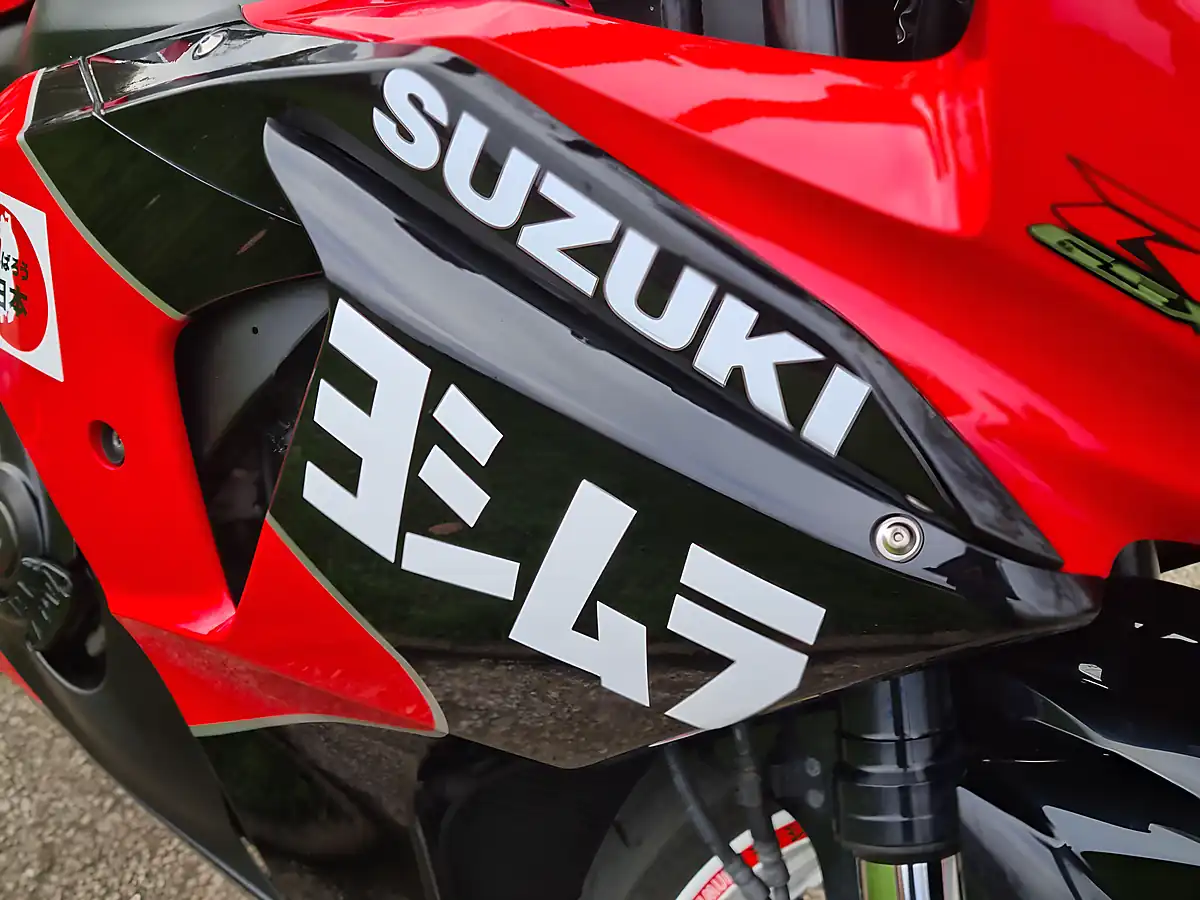 Used 2014 Suzuki GSX-R1000 Yoshimura Replica Red - Interior and Exterior details 12