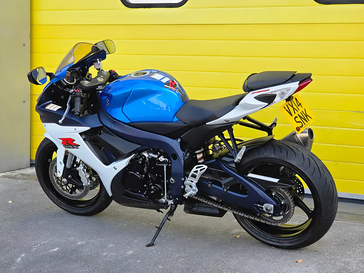 Used 2014 Suzuki GSX-R750 Blue - Interior and Exterior details 5