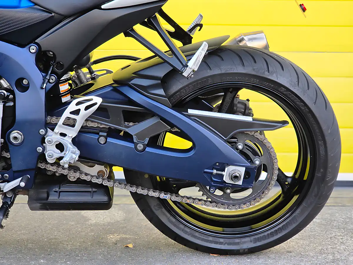 Used 2014 Suzuki GSX-R750 Blue - Interior and Exterior details 9