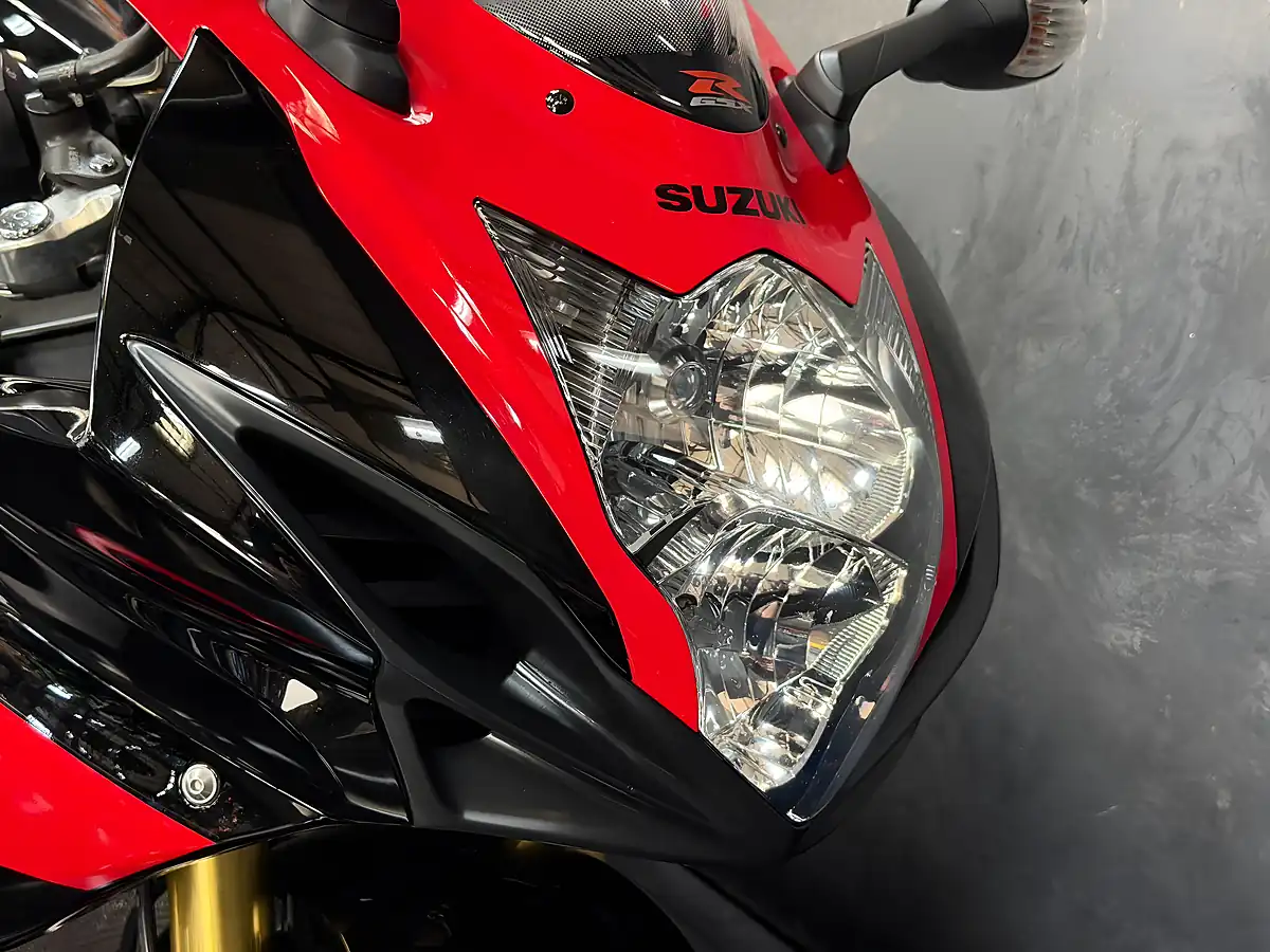 Used 2014 Suzuki GSX-R750 Yoshimura Limited Edition Red - Interior and Exterior details 10