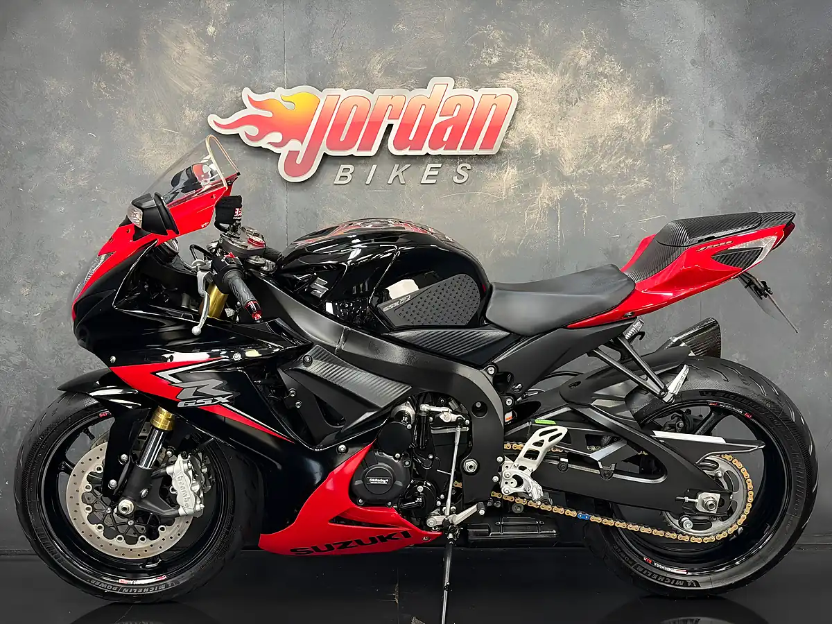 Used 2014 Suzuki GSX-R750 Yoshimura Limited Edition Red - Interior and Exterior details 2