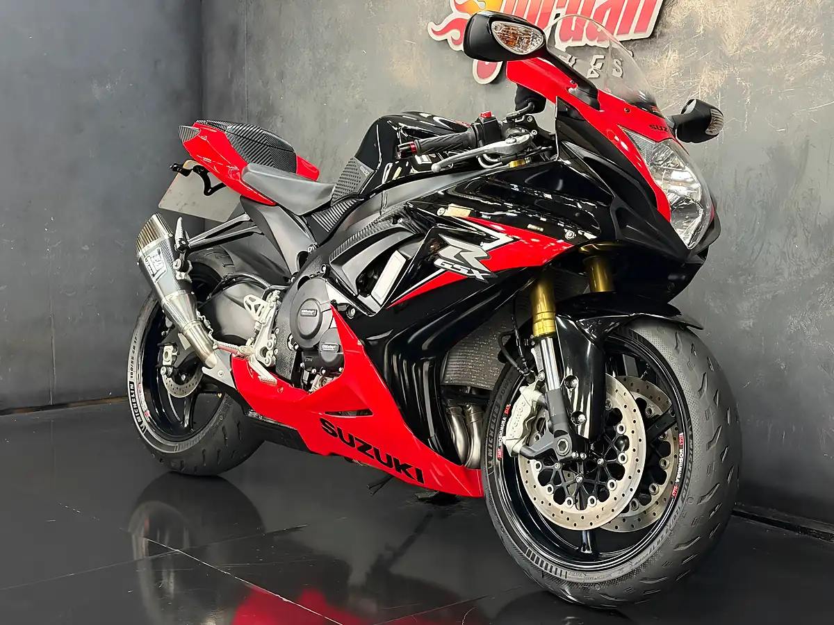 Used 2014 Suzuki GSX-R750 Yoshimura Limited Edition Red - Interior and Exterior details 4