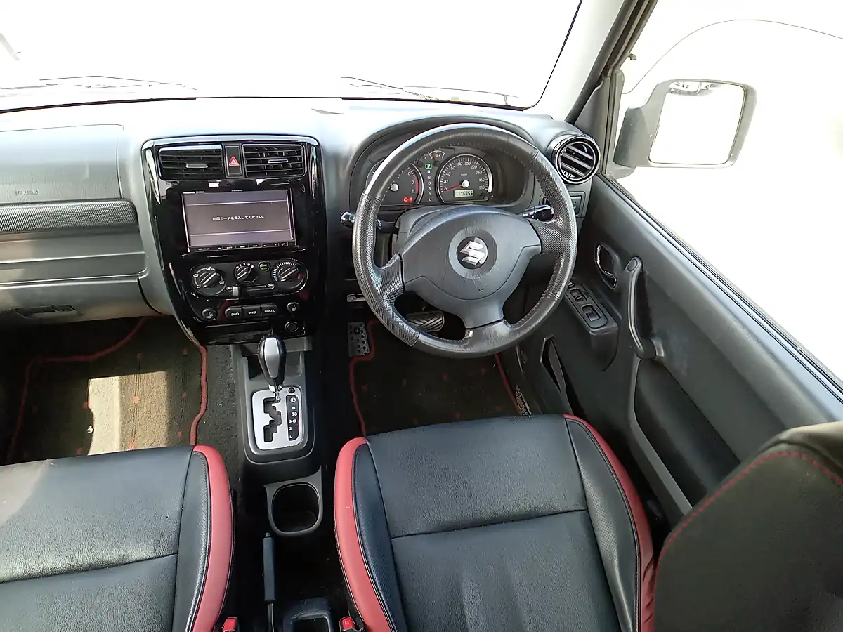 Used 2014 Suzuki Jimny Automatic Brown - Interior and Exterior details 11