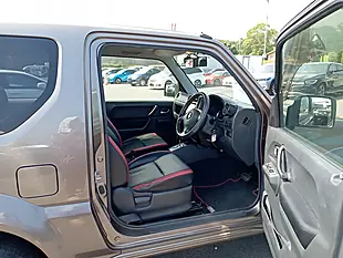 Used 2014 Suzuki Jimny Automatic Brown - Interior and Exterior details 7