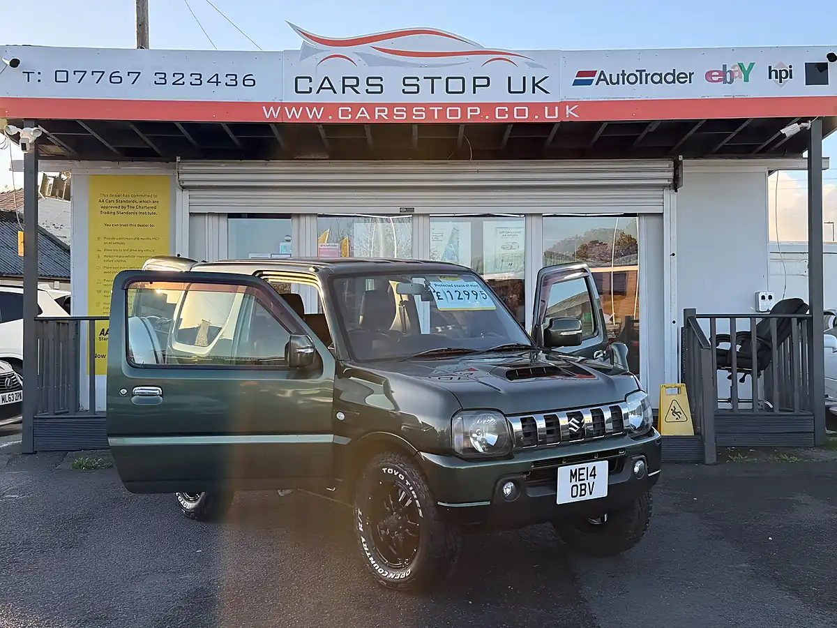 Used 2014 Suzuki Jimny Landventure Green - Interior and Exterior details 12