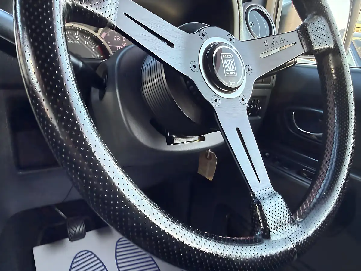Used 2014 Suzuki Jimny Landventure Green - Interior and Exterior details 14