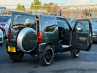 Used 2014 Suzuki Jimny Landventure Green - Interior and Exterior details 2