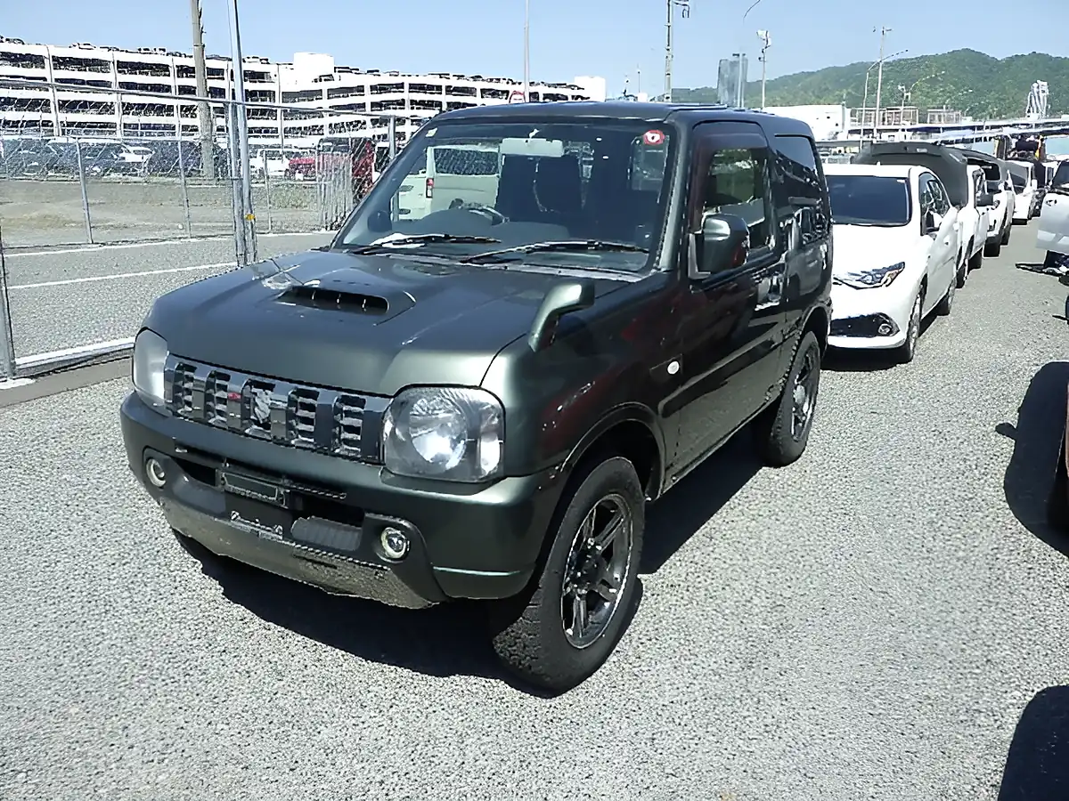 Used 2014 Suzuki Jimny SUV 4X4 Green - Interior and Exterior details 10