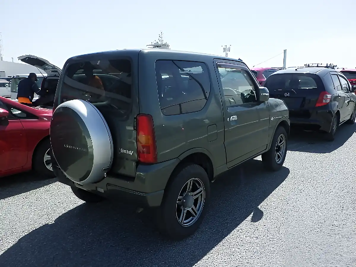 Used 2014 Suzuki Jimny SUV 4X4 Green - Interior and Exterior details 15